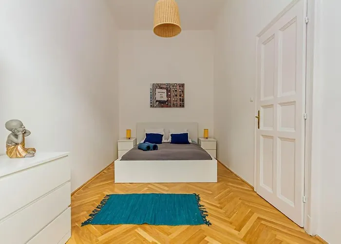 Gusto Della By Nw Lägenhet Budapest